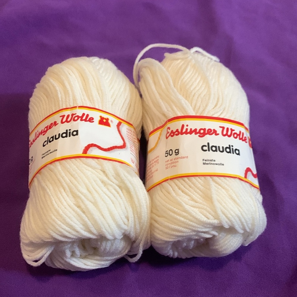 Vintage Claudia virgin white Wool new small bundle